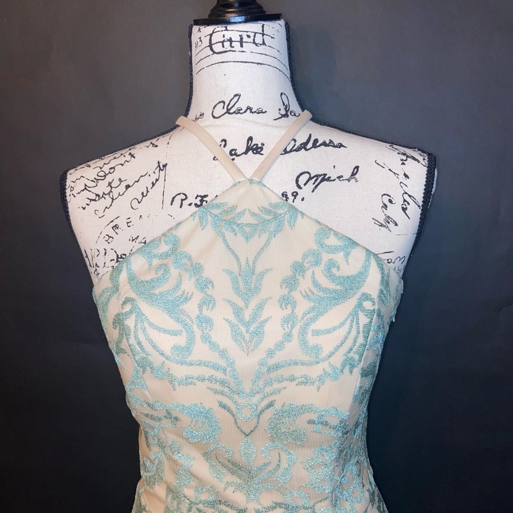 Speechless juniors prom dress